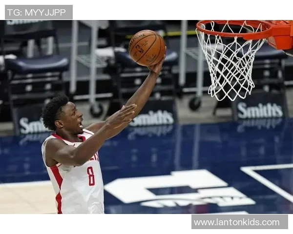 乌度卡透露季前赛首场与爵士比赛球员出战安排分配情况 乌度卡透露季前赛首场与爵士比赛球员出战安排分配情况