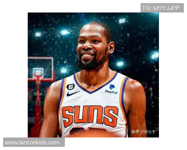 杜兰特认为只有库里符合建立雕像条件的标准