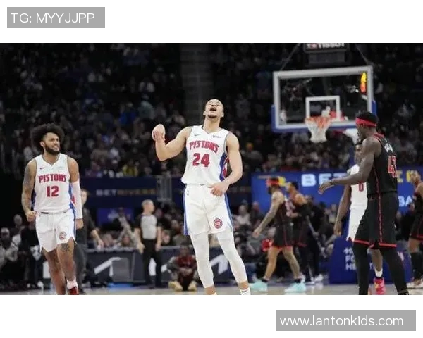 活塞主帅：许尔特没合练就上场这太难了 会安排训练让其寻找状态